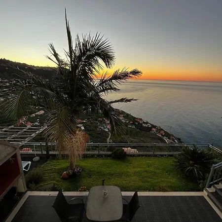 Semesterbostad Casa Horizonte Arco da Calheta (Madeira)